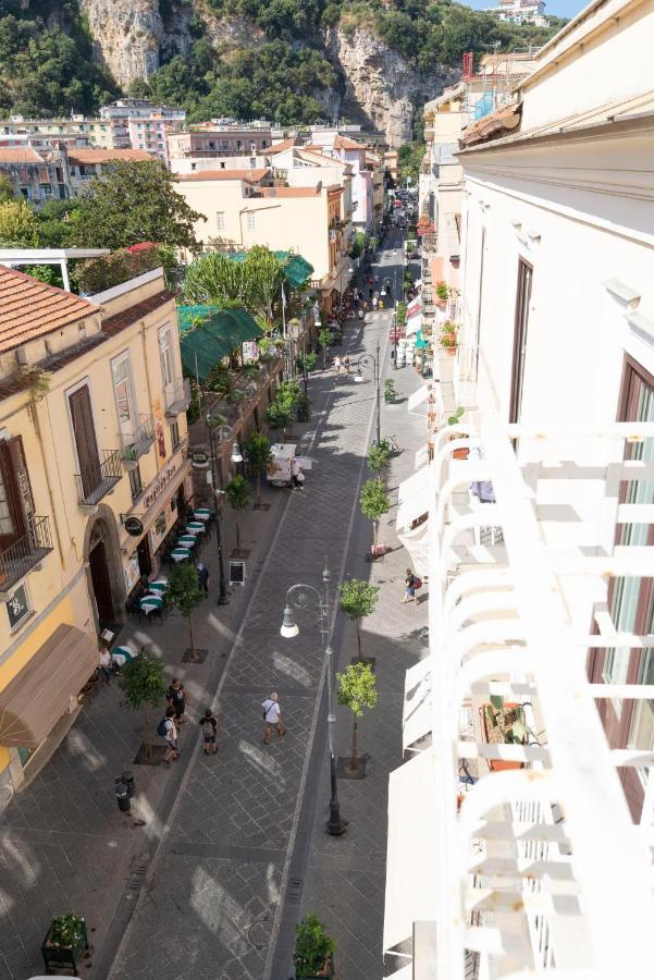 Appartamento Corso Italia 38 C ซอร์เรนโต ภายนอก รูปภาพ